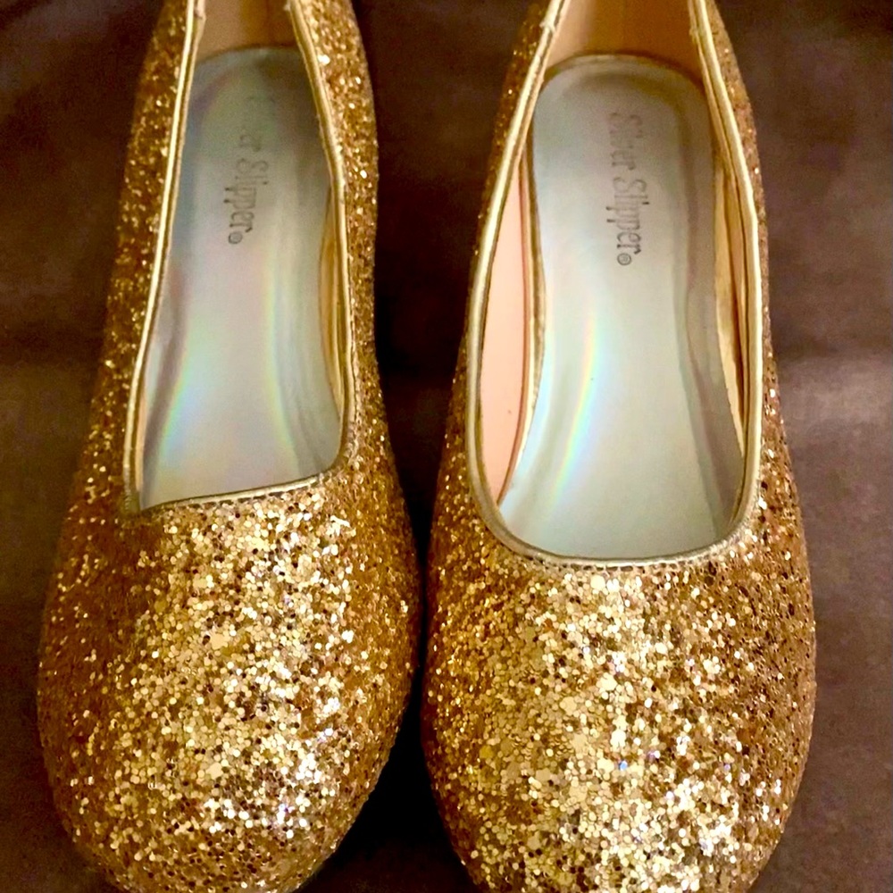 Silver Slipper Heels, 3M. Gold sequined Worn once